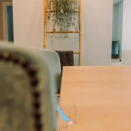 Апартаменты The Bluebirds Nest By Tonsdeverde *