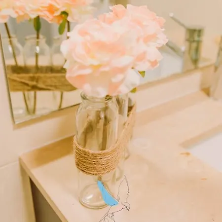 The Bluebirds Nest By Tonsdeverde Apartamento