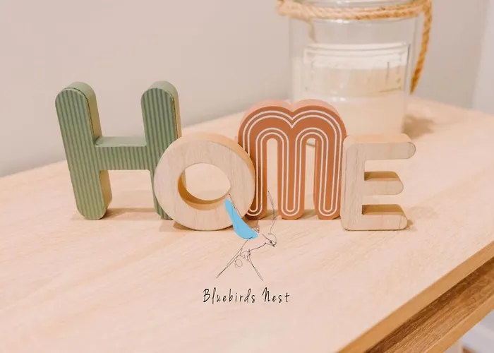 The Bluebirds Nest By Tonsdeverde Μπράγκα